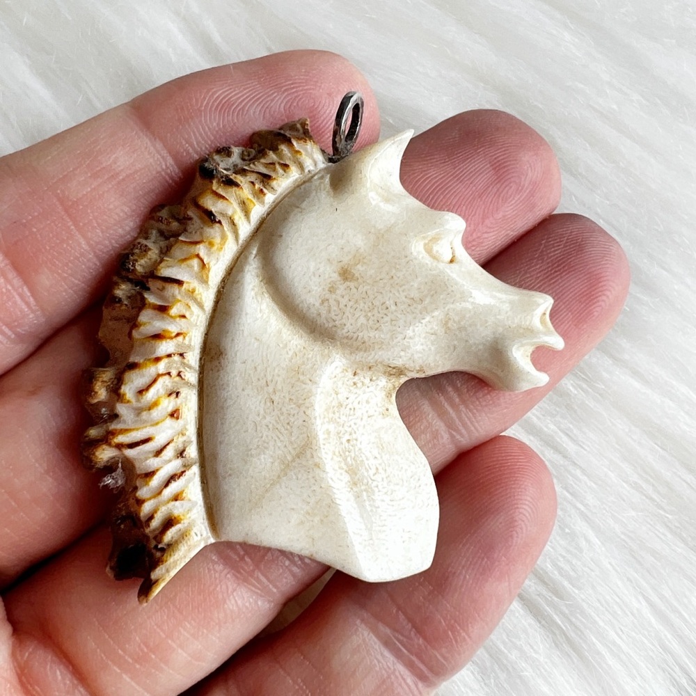 VINTAGE Horse Head Carved Deer Antler Pendant • Western Ranch Equestrian Unisex